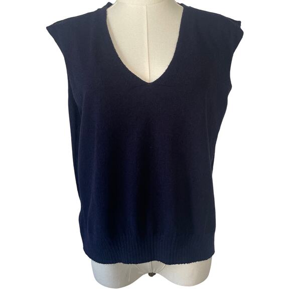 NWT Cyrus Womens Knit Vest Pullover V-neck Preppy Academia Size Medium Navy - Picture 1 of 5